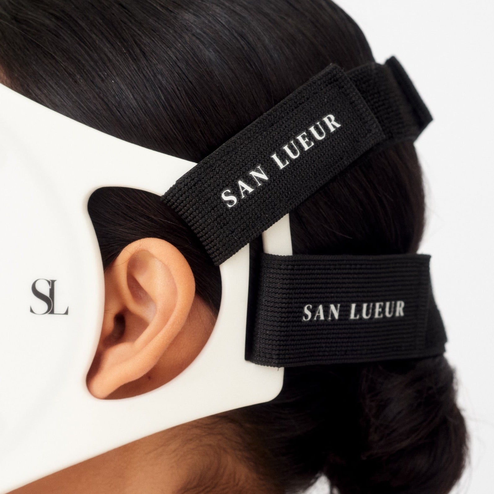 San Lueur Advanced LED Light Therapy Facial Mask (PRE-ORDER)