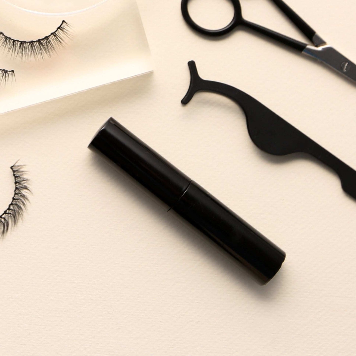Lash Armour Magnetic Liner