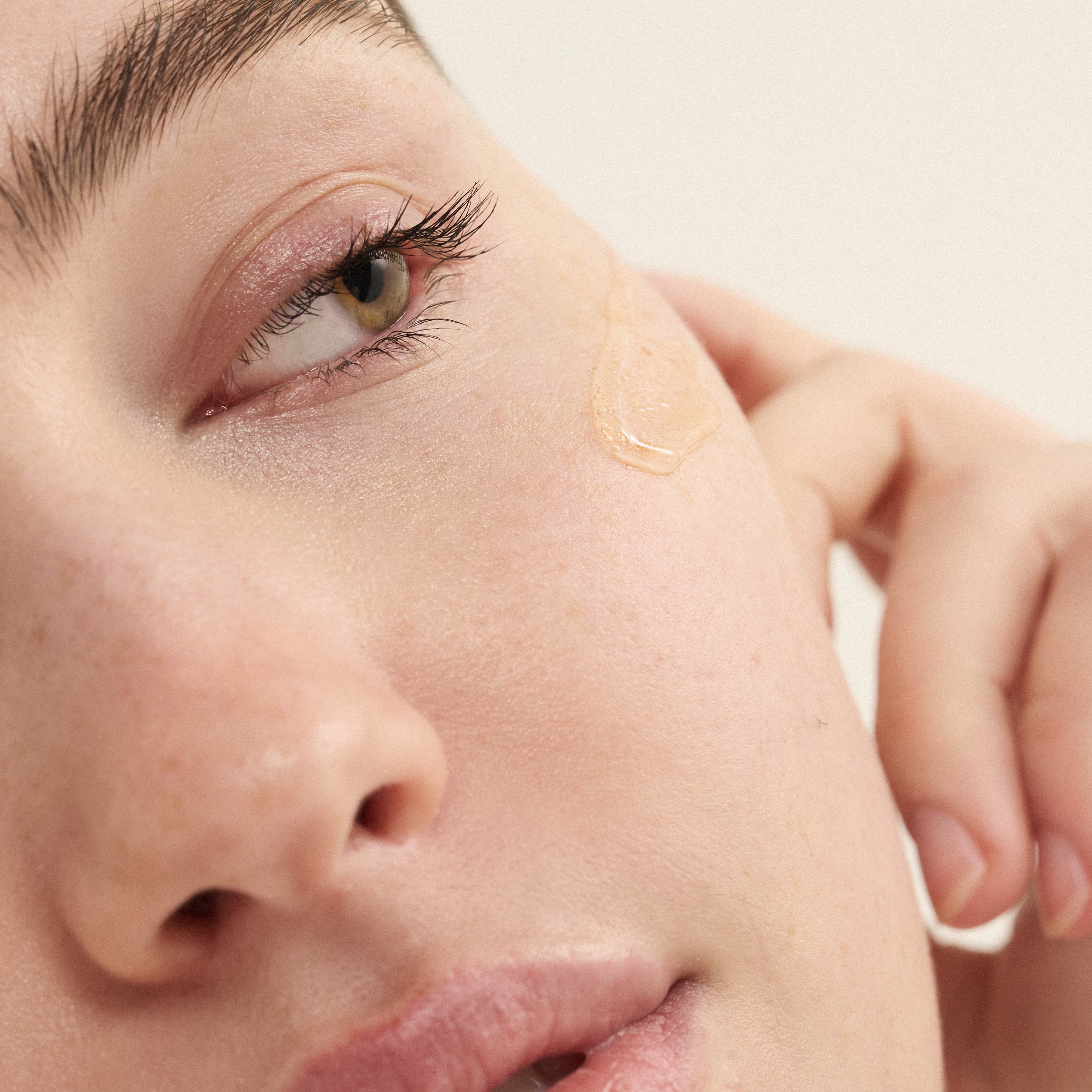- Facial Cleansing Gel
