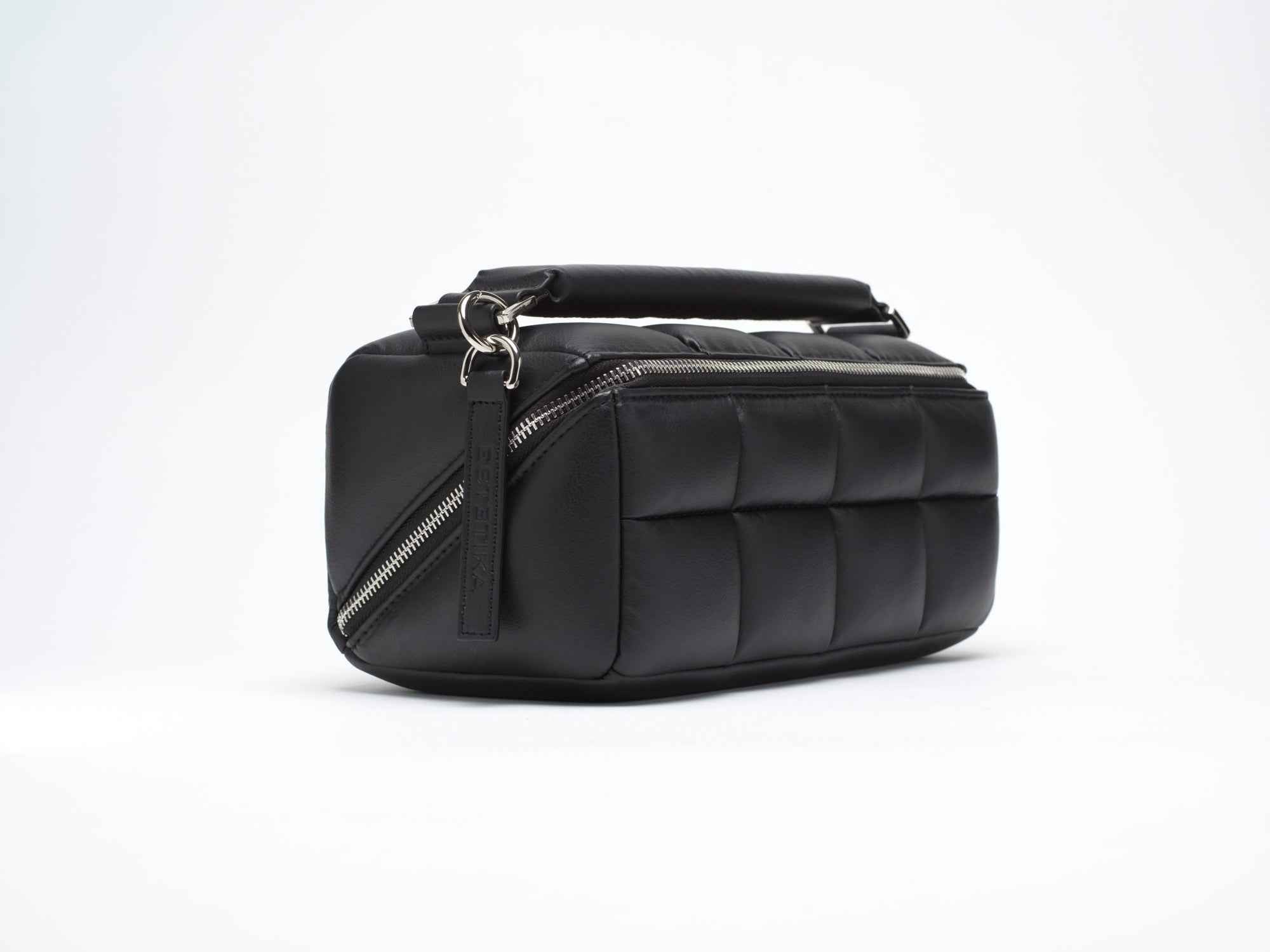 Black HOMEE Medium Makeup Bag - Designer Cosmetic Case