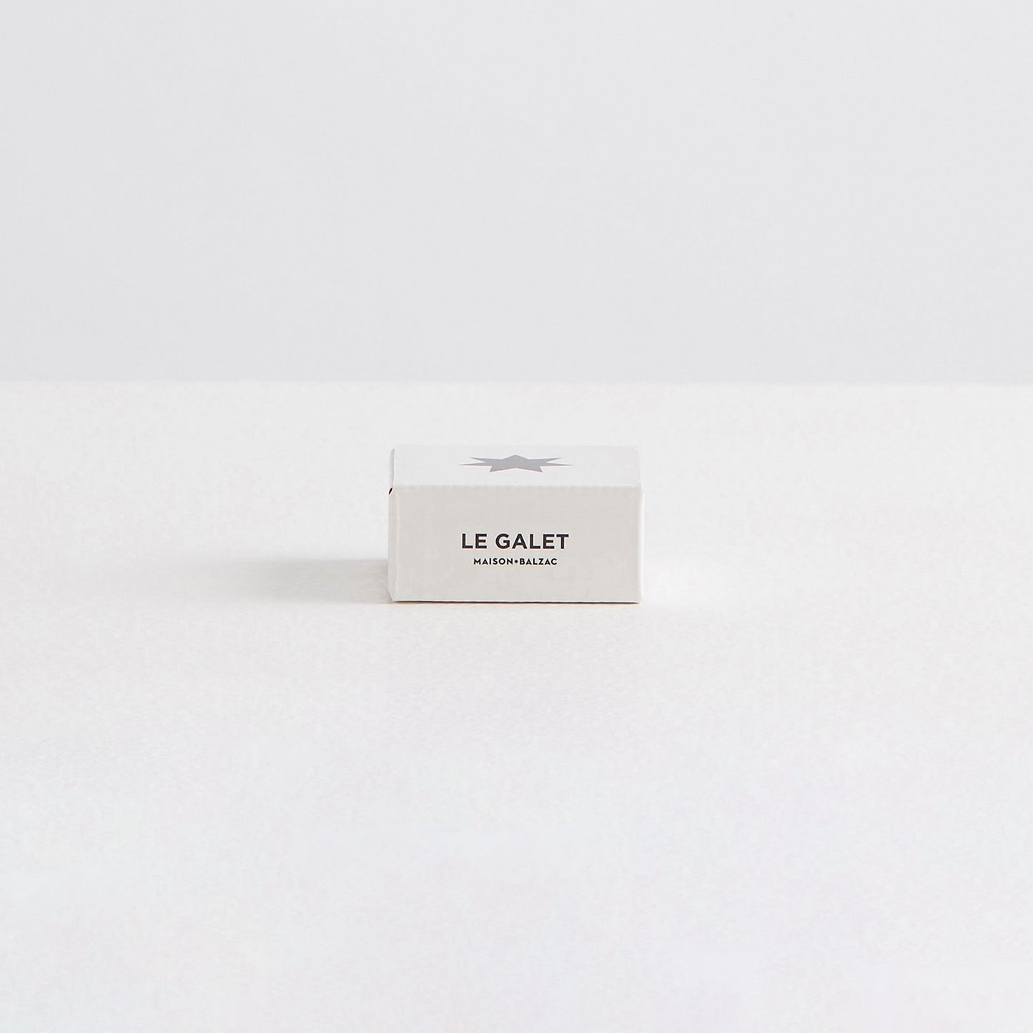 Maison BalzacThe Pebble Incense Holder | White