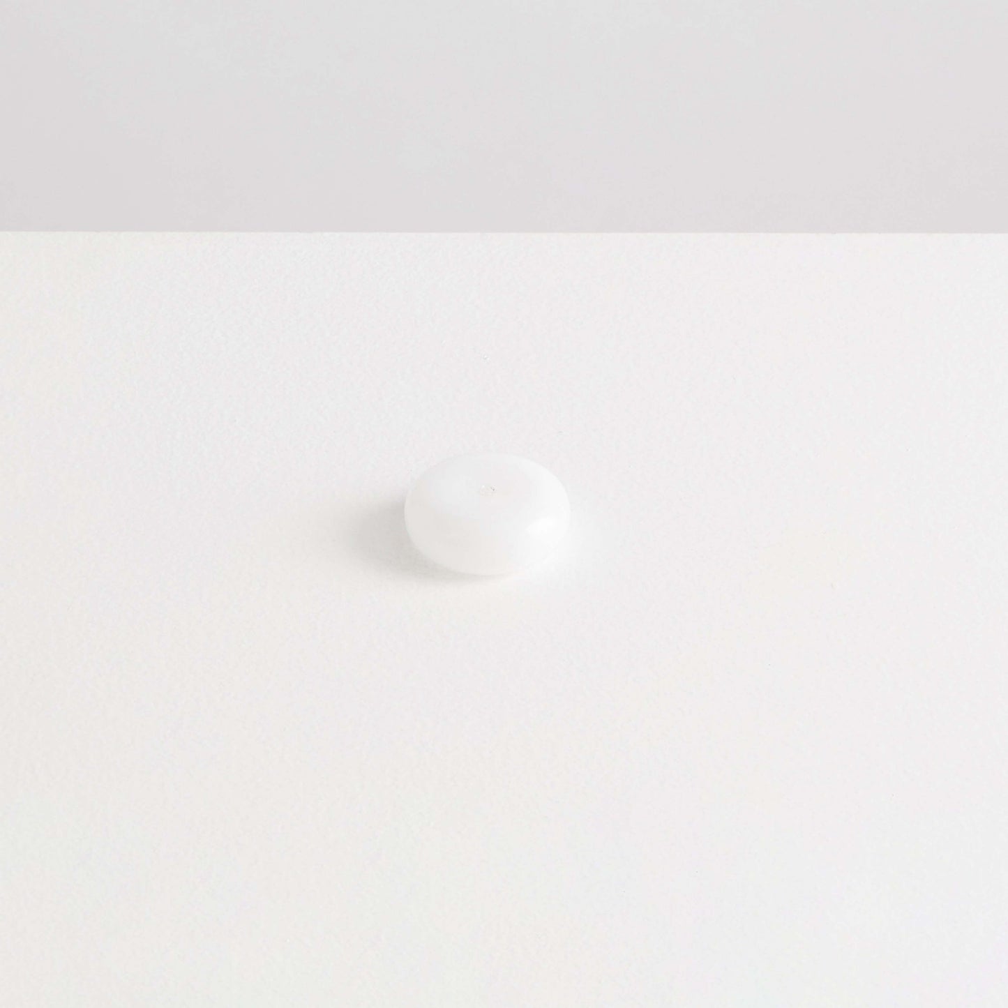 Maison BalzacThe Pebble Incense Holder | White