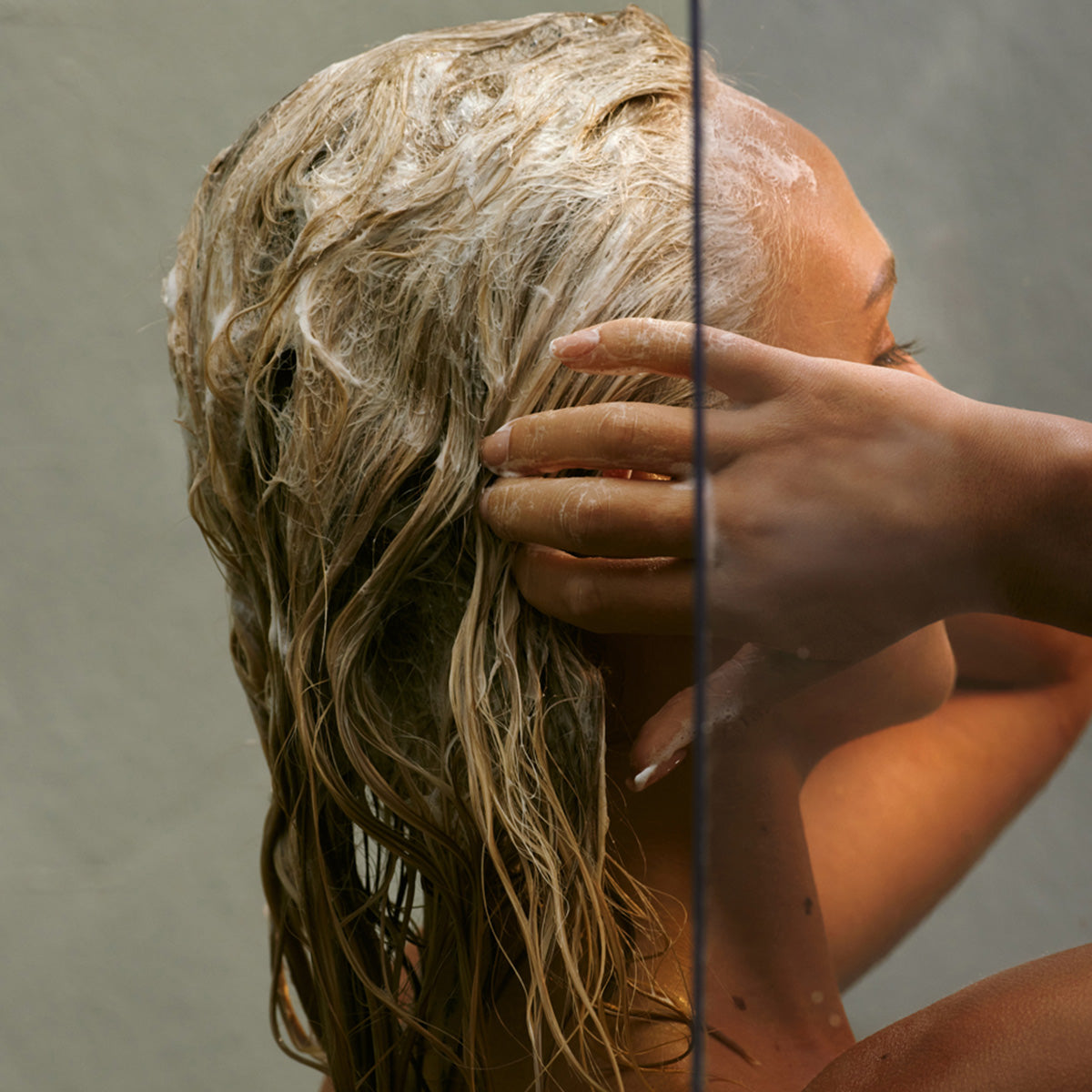 St. Louis Says Almighty Volume Thickening Shampoo